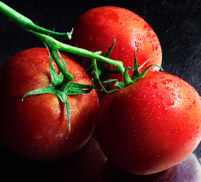 Tomatoes are a staple in diets around the world. But they also look gorgeous with their sun-kissed red skin! 